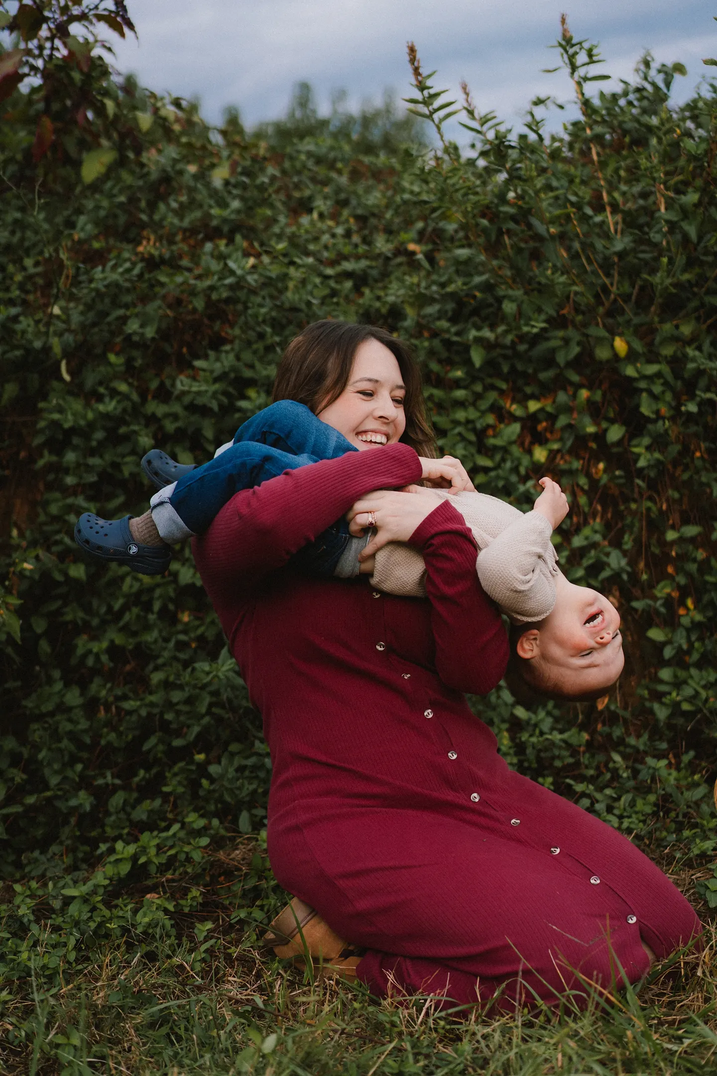 An apple orchard family session