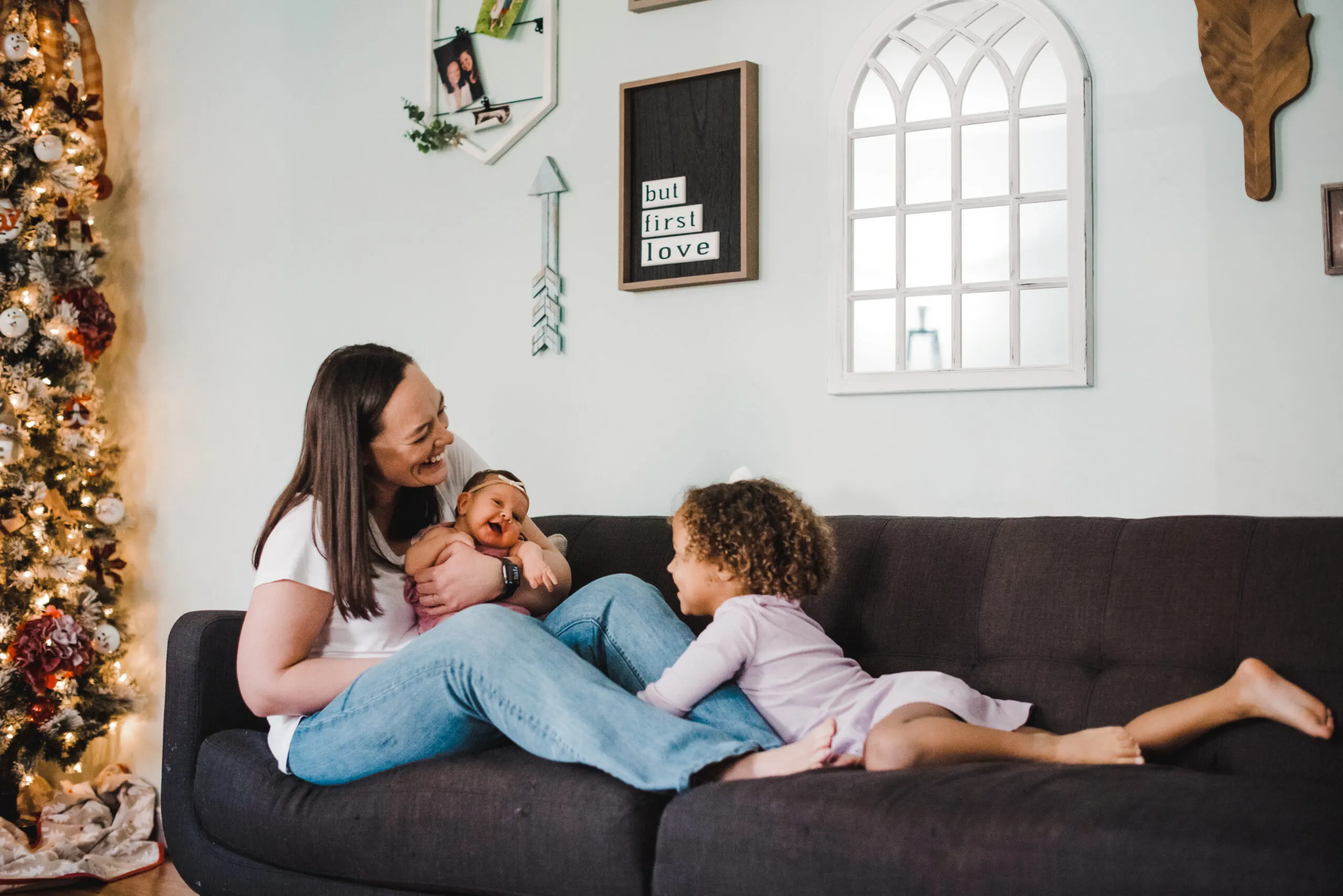 6 Reasons to Love Home Newborn Photos in Charlottesville