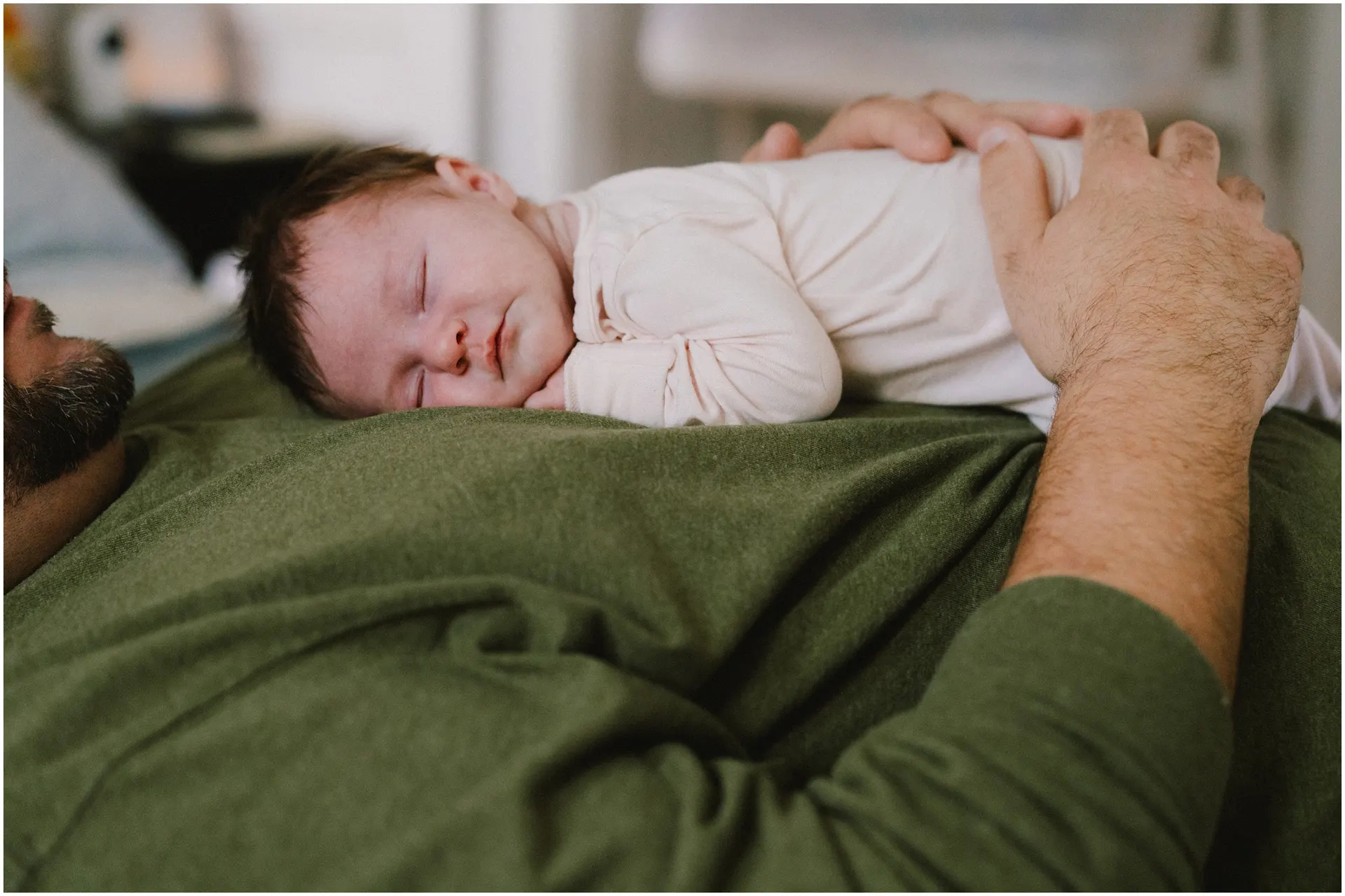 Winter newborn photos in Richmond, VA