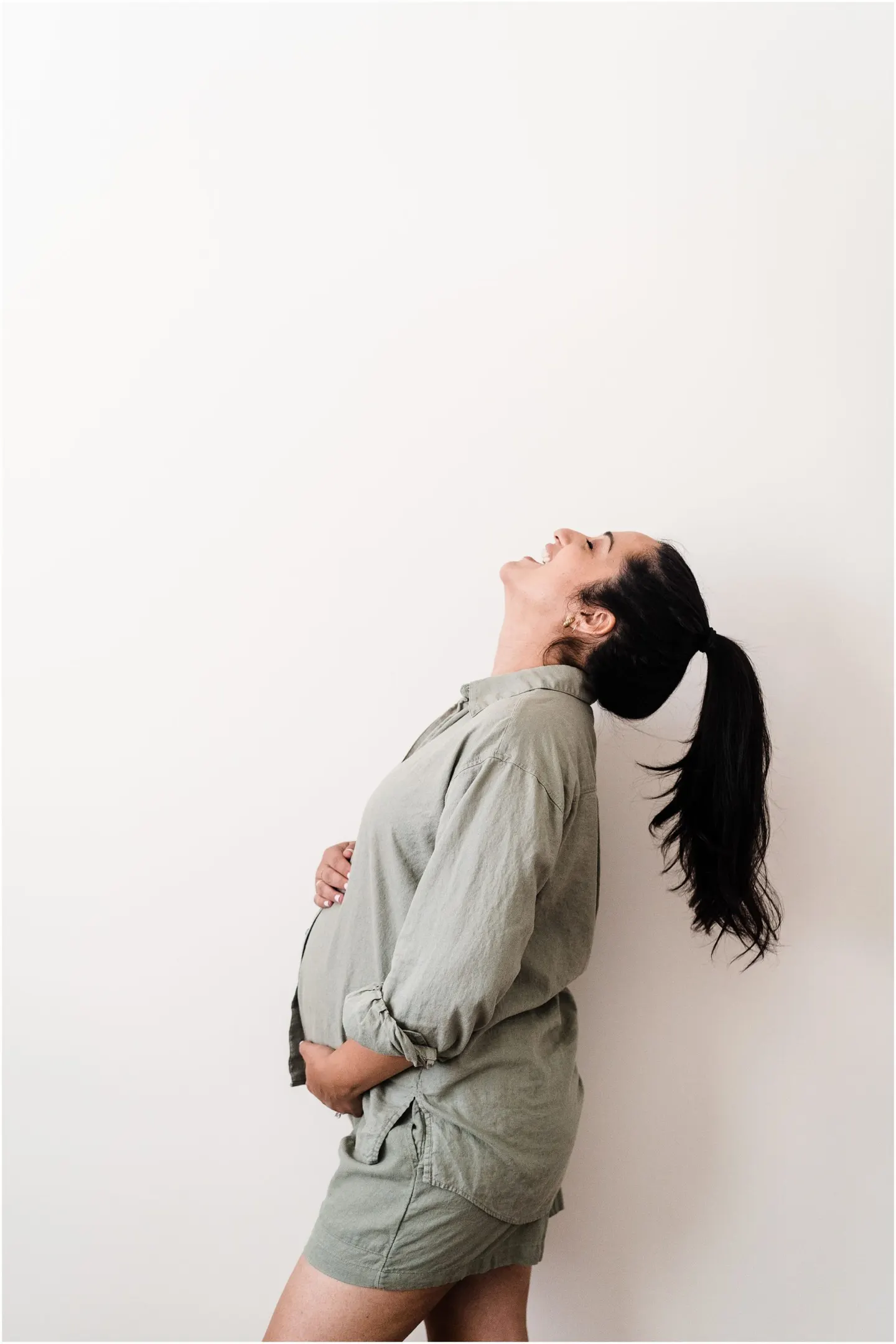 Maternity photos at home in Charlottesville