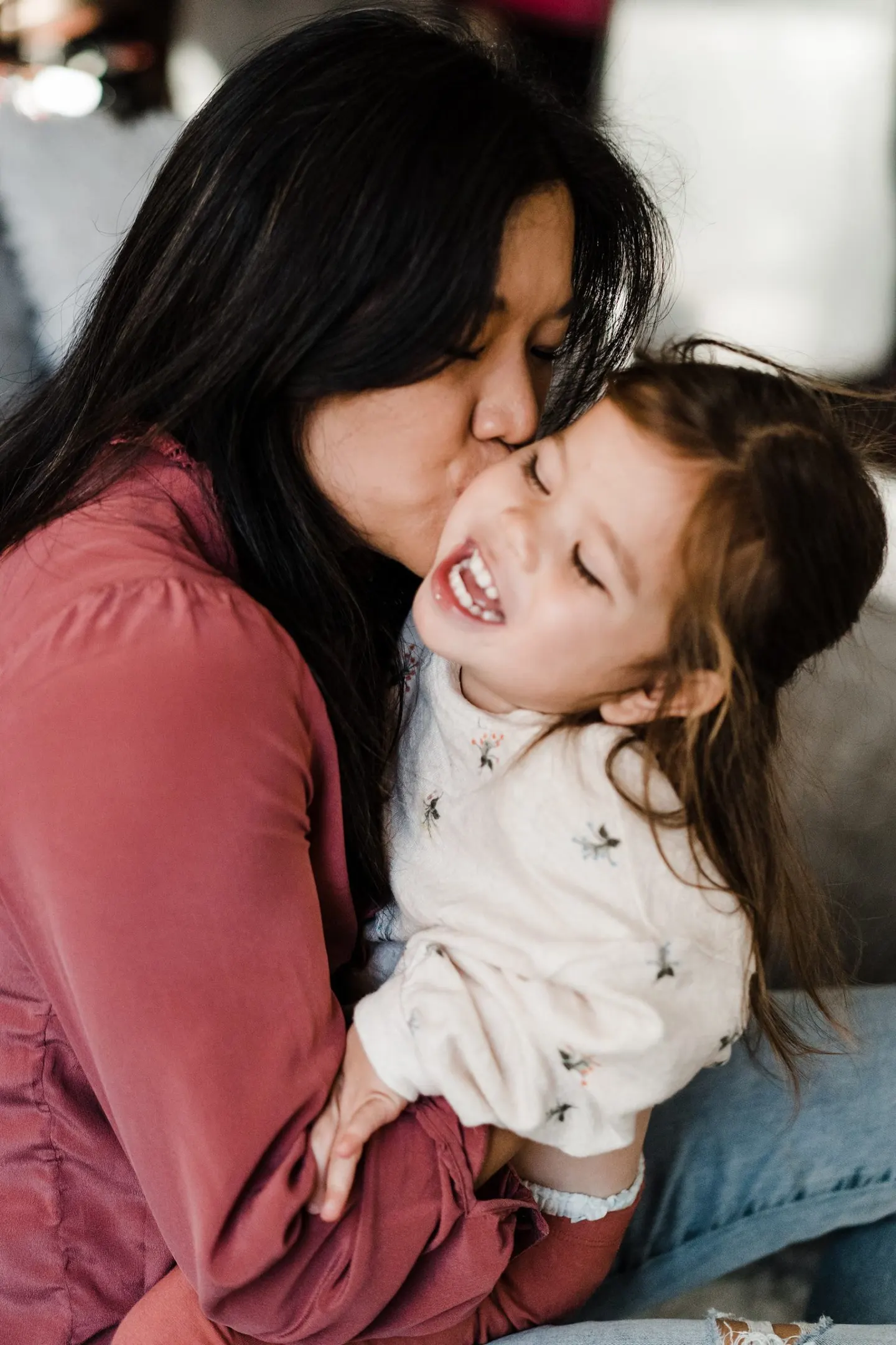 poses for lifestyle family photos at home by charlottesville va family photographer
