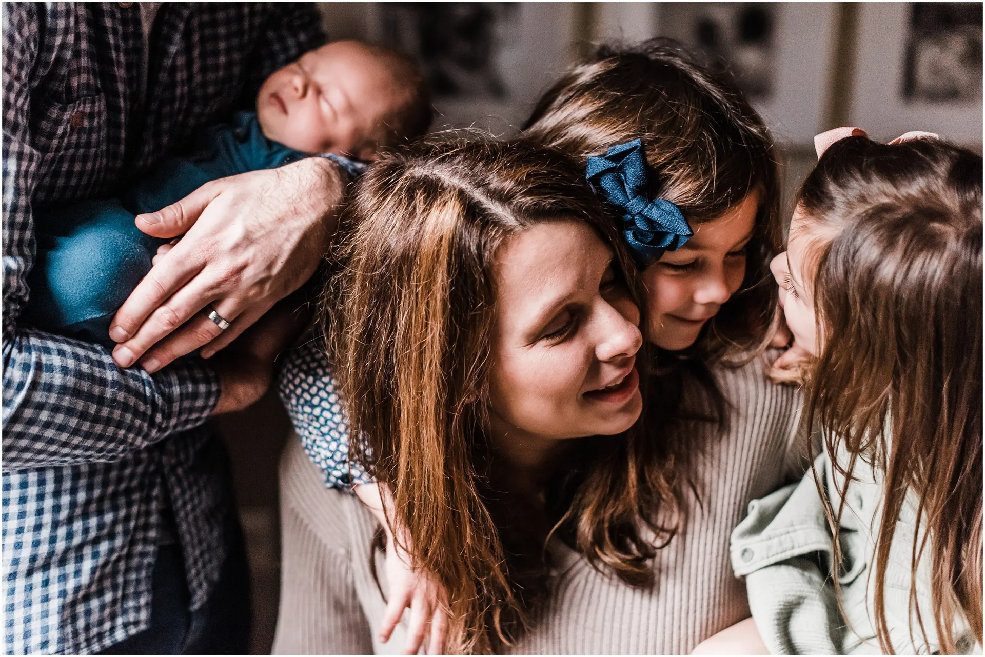 A cozy newborn session at home in Charlottesville