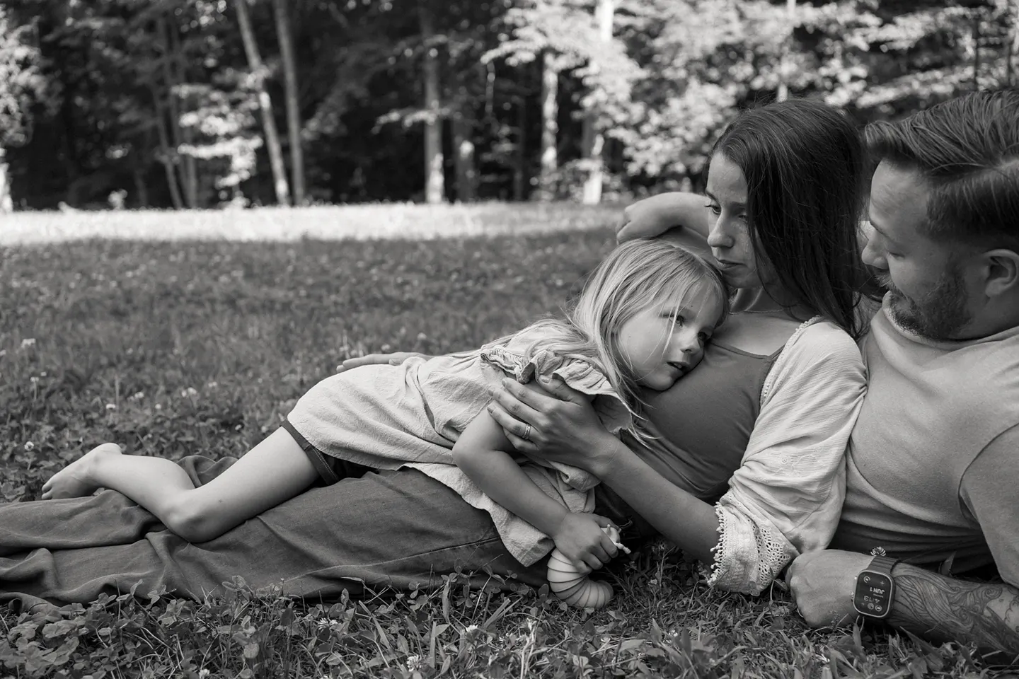 Featured | family photos at home (and the chicken coop)