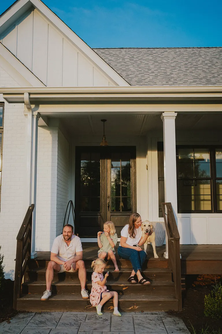 Guide to In-Home Family Photography Sessions (Part 1): The Walkthrough Video