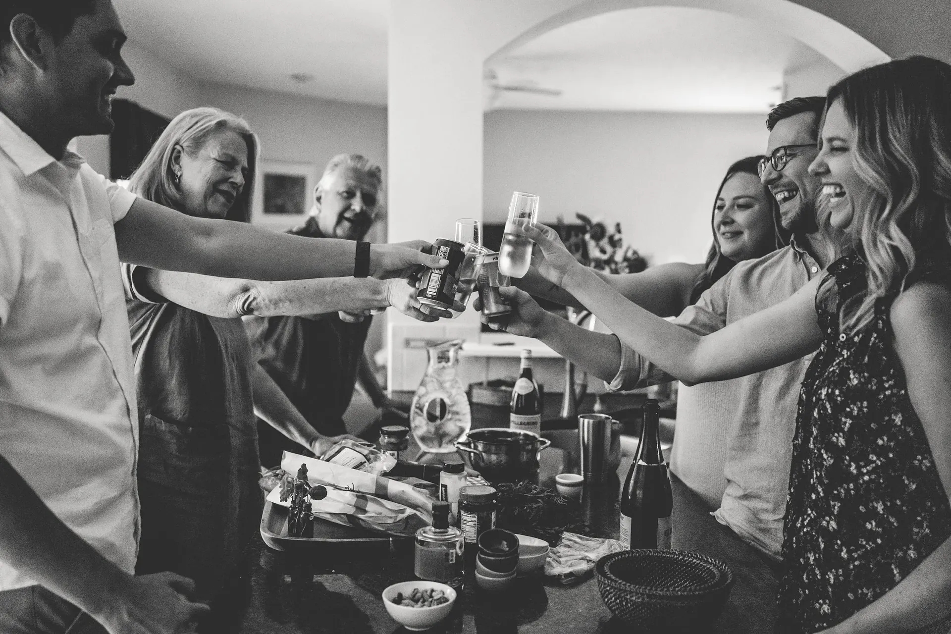 lifestyle extended family session with all adults