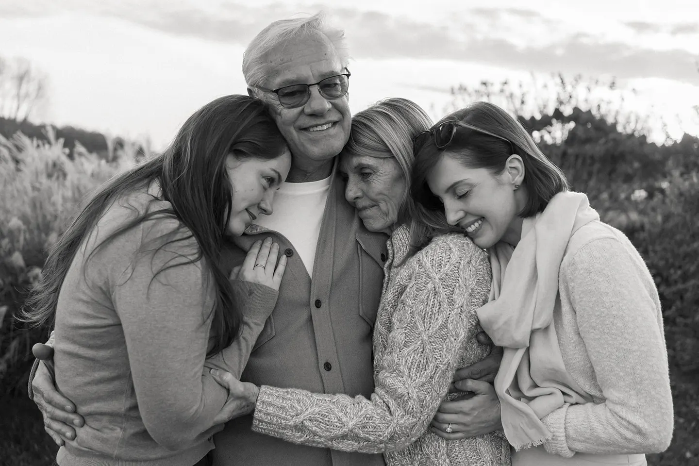 extended family session poses, charlottesville virginia family photographer