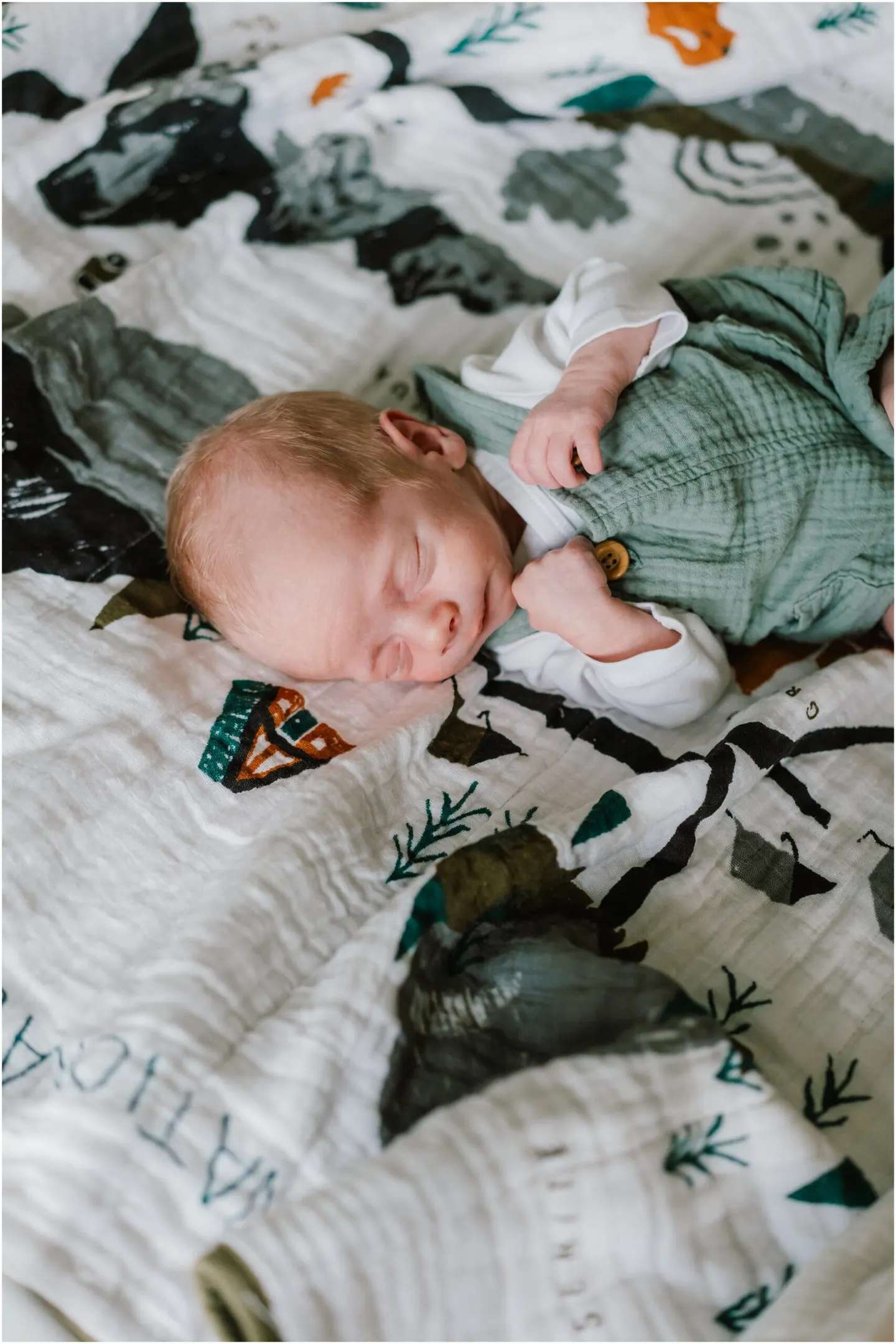 What to wear for your home newborn photos
