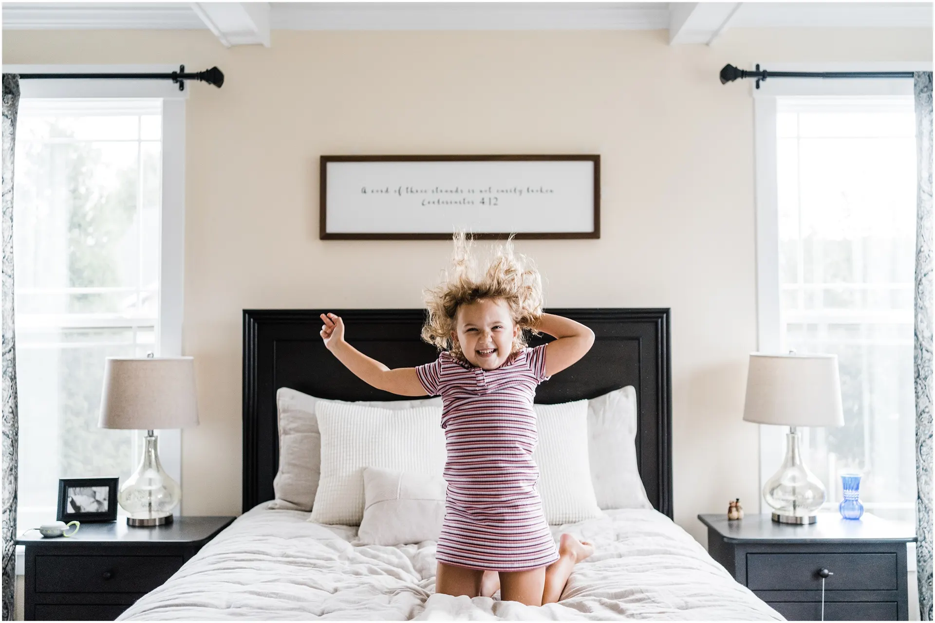 The magic of playful family photos at home